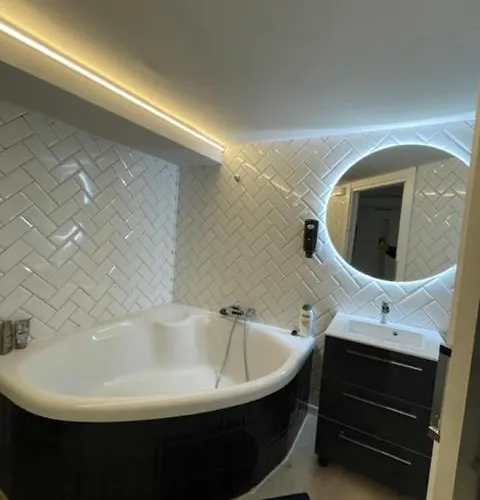 Luxury Spar * Santander