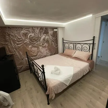 Luxury Spar Apartahotel *